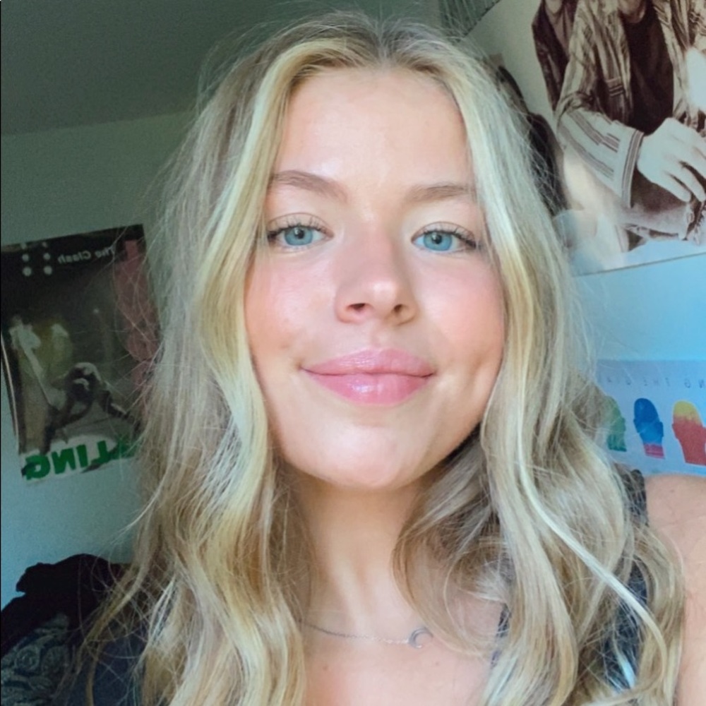 Meet your Posher, Emma